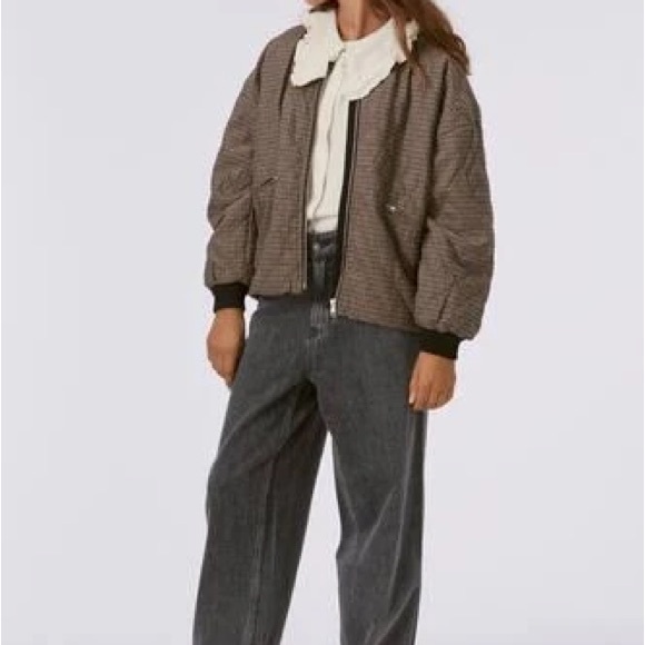 Molo Other - Molo | 7-8 | “Hanne" jacket in Sand Blue Check, size 128